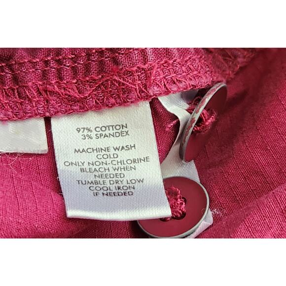 Ann Taylor LOFT Burgundy Bermuda Shorts 6 Lightweight Slashed Pockets Cuffed Hem - Picture 4 of 4